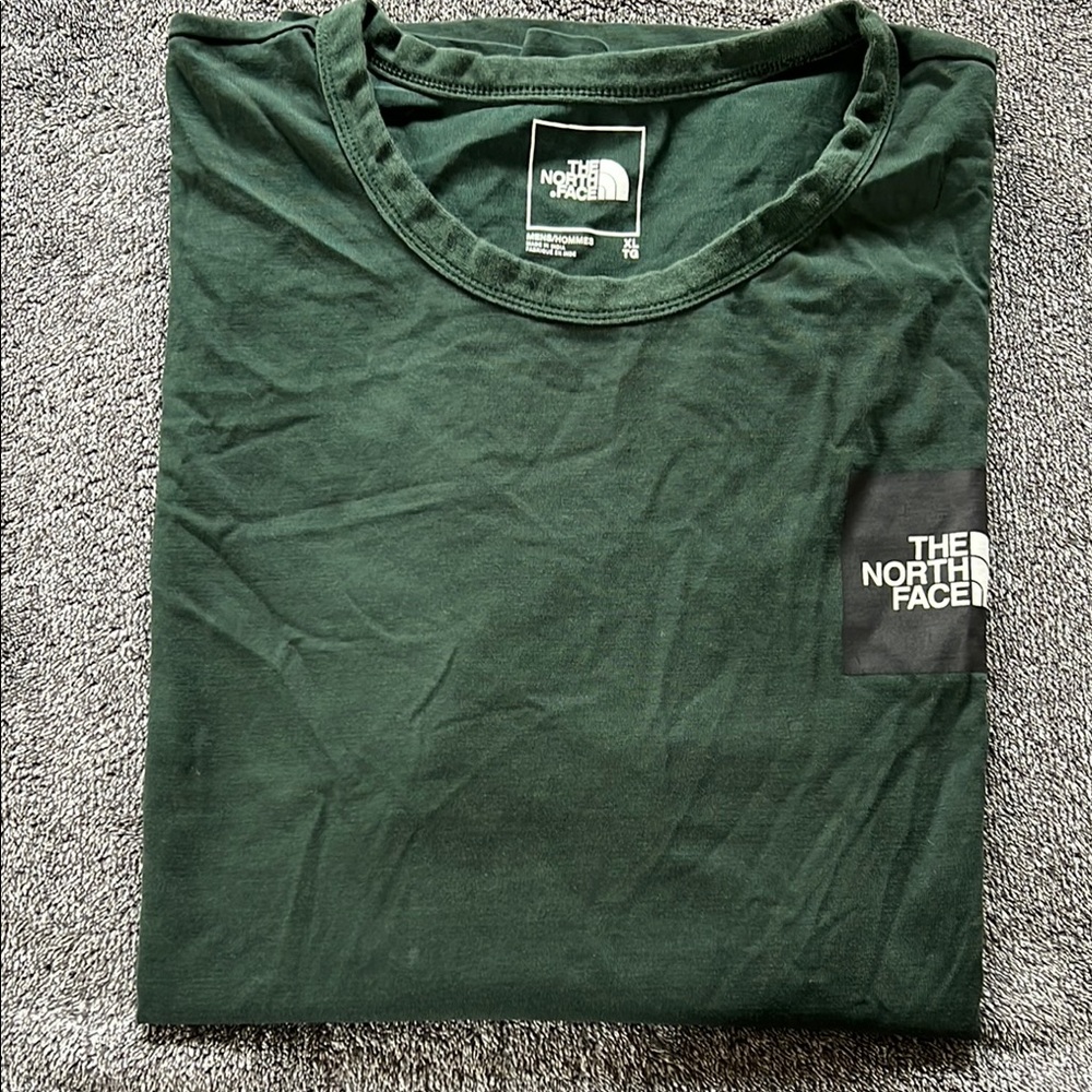 The North Face Green Short Sleeve Tees